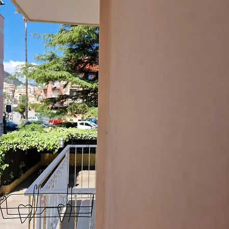 Ligure דירה בורג'ו ורצי