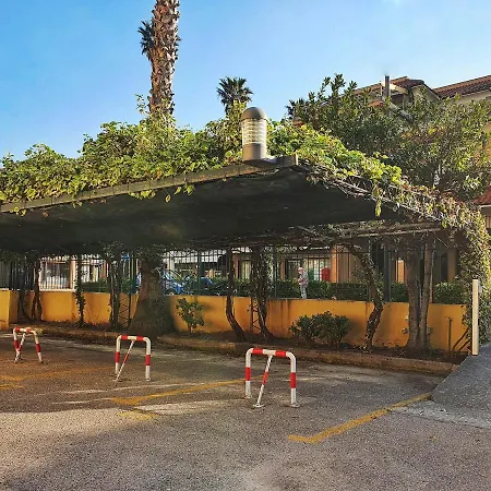 דירה Ligure בורג'ו ורצי