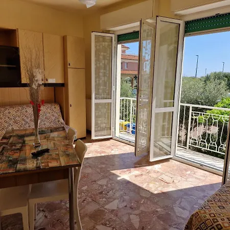 דירה Ligure